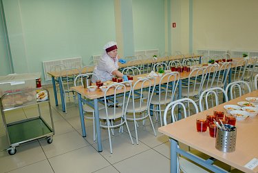 Татьяна Шукурова: «Все дети области должны получать сбалансированное и здоровое школьное питание»